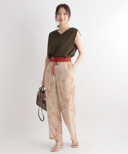 Andemiu(アンデミュウ)の「Vネックタックブラウス150709(シャツ/ブラウス・レディース・ダークブラウン/アイボリー/パープル系その他・FREE)」の9枚目の写真