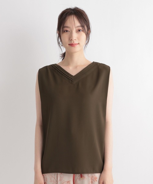 Andemiu(アンデミュウ)の「Vネックタックブラウス150709(シャツ/ブラウス・レディース・ダークブラウン/アイボリー/パープル系その他・FREE)」の10枚目の写真