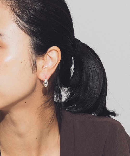 URBAN RESEARCH（アーバンリサーチ）の「decor『デコール』　Plump Drop Pierce（ピアス（両耳用）・レディース・シルバー・-）」の3枚目の写真