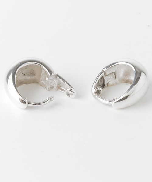 URBAN RESEARCH（アーバンリサーチ）の「decor『デコール』　Plump Drop Pierce（ピアス（両耳用）・レディース・シルバー・-）」の6枚目の写真