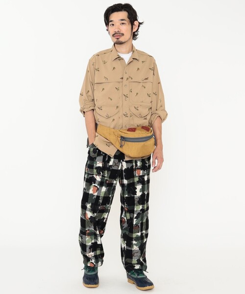 BEAMS PLUS（ビームスプラス）の「BEAMS PLUS / ポリエステルコーデュロイ アドベンチャー シャツ（シャツ/ブラウス・メンズ・ネイビー/ダークベージュ/ブラウン・S/M/L/XL）」の12枚目の写真