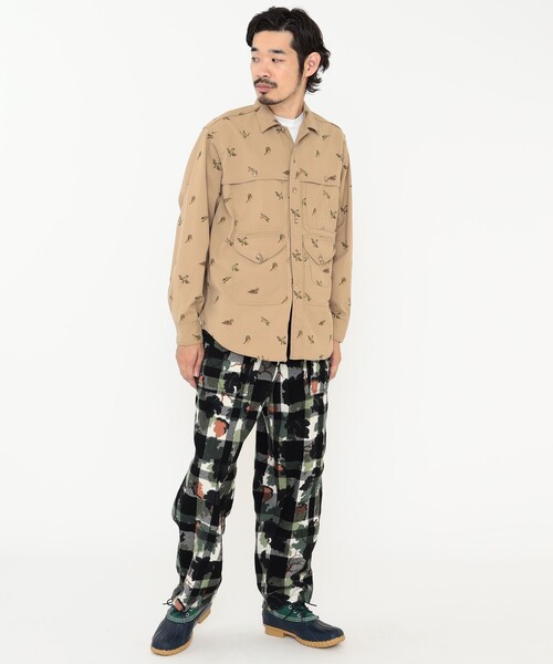 BEAMS PLUS（ビームスプラス）の「BEAMS PLUS / ポリエステルコーデュロイ アドベンチャー シャツ（シャツ/ブラウス・メンズ・ネイビー/ダークベージュ/ブラウン・S/M/L/XL）」の15枚目の写真