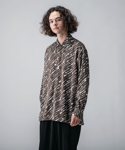 tk.TAKEO KIKUCHI(ティーケータケオキクチ)の「◆ブラッシュペイント長袖シャツ(シャツ/ブラウス・メンズ・ホワイト系4/ブラック系3/ブラウン系4・01/02/03)」の4枚目の写真