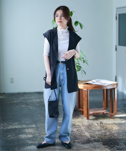 ECRIRE（エクリール）の「サイドスリットジレ（ベスト・レディース・ブラック/ベージュ/グレー・M）」の6枚目の写真