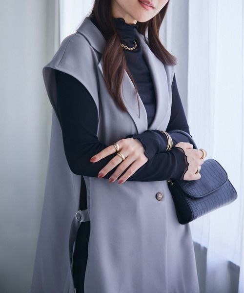 ECRIRE（エクリール）の「サイドスリットジレ（ベスト・レディース・ブラック/ベージュ/グレー・M）」の12枚目の写真