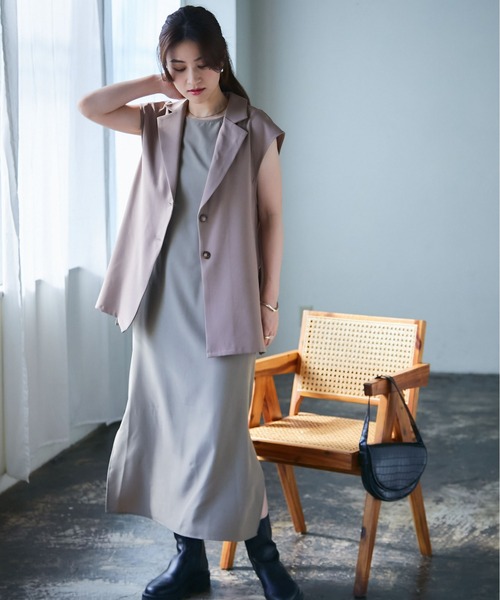 ECRIRE（エクリール）の「サイドスリットジレ（ベスト・レディース・ブラック/ベージュ/グレー・M）」の14枚目の写真