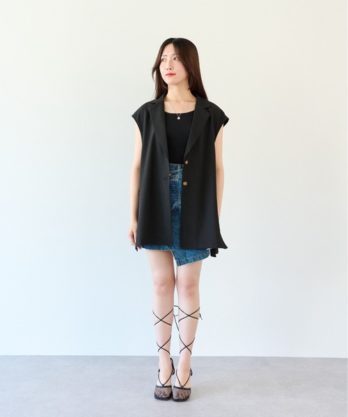 ECRIRE（エクリール）の「サイドスリットジレ（ベスト・レディース・ブラック/ベージュ/グレー・M）」の19枚目の写真