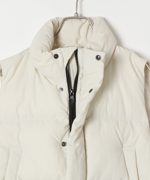 LOWRYS FARM(ローリーズファーム)の「エアサーマルベスト 298173(ダウンベスト・キッズ・ブラック/アイボリー・150cm/160cm)」の7枚目の写真