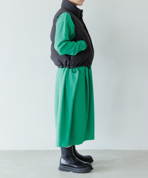 LOWRYS FARM(ローリーズファーム)の「エアサーマルベスト 298173(ダウンベスト・キッズ・ブラック/アイボリー・150cm/160cm)」の14枚目の写真