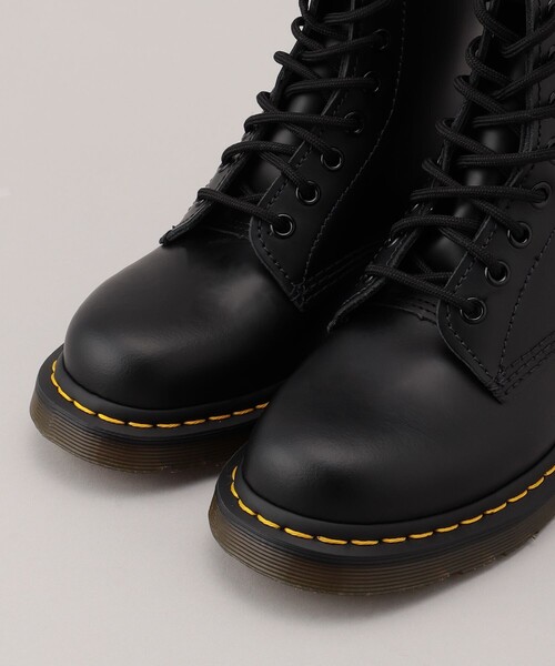 Dr. Martens（ドクターマーチン）の「Dr.Martens/ドクターマーチン 1460  8ホールブーツ/8-EYE BOOT（ブーツ・レディース・ブラック×イエロー/ブラック×ホワイト/ホワイト・4/6/5）」の7枚目の写真