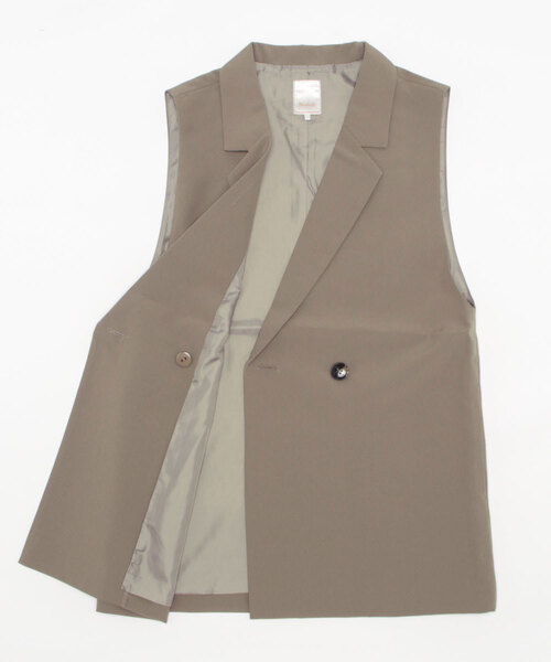 Te chichi（テチチ）の「テーラードカラーミドルジレ【セットアップ可】（ノーカラージャケット・レディース・カーキ/チャコール・ﾌﾘ-）」の8枚目の写真