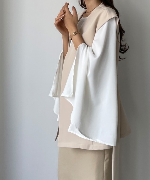 Louere（ルエレ）の「ノーカラーVネックベルト付きベスト（ベスト・レディース・モカ/ブラック/ライトベージュ/ダークベージュ・FREE）」の21枚目の写真