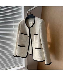 パイピングノーカラージャケット