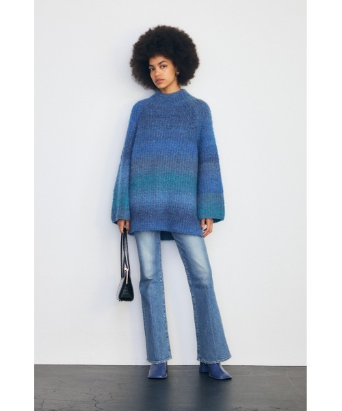 MOUSSY（マウジー）の「GRADATION LONG セーター（ニット/セーター・レディース・ブルー/ネイビー/レッド・FREE）」の6枚目の写真