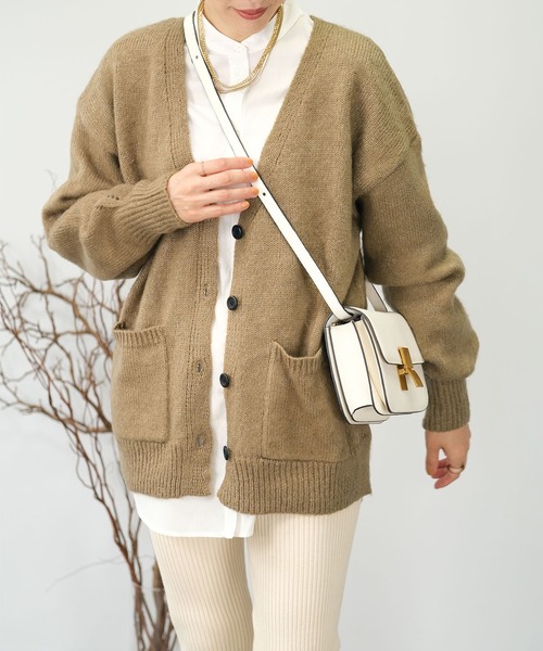 ＡＮＤＪ（アンドジェイ）の「【2022/AW】Vネックルーズカーディガン（カーディガン/ボレロ・レディース・ブルー/グリーン/ブラック/ピンク系その他/モカ/レッド・M）」の13枚目の写真