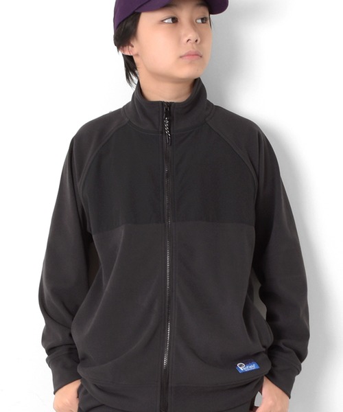 GLAZOS(グラソス)の「【Penfield】マイクロフリース・スタンドカラーZIPブルゾン(ブルゾン・キッズ・イエロー/カーキ/グレー/チャコールグレー・140cm/150cm/160cm/170cm)」の2枚目の写真