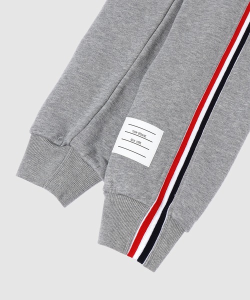 THOM BROWNE(トムブラウン)の「SWEATPANTS IN CLASSIC LOOPBACK WITH RWB STRIPE(スウェットパンツ・レディース・グレー/ネイビー・36/38)」の3枚目の写真