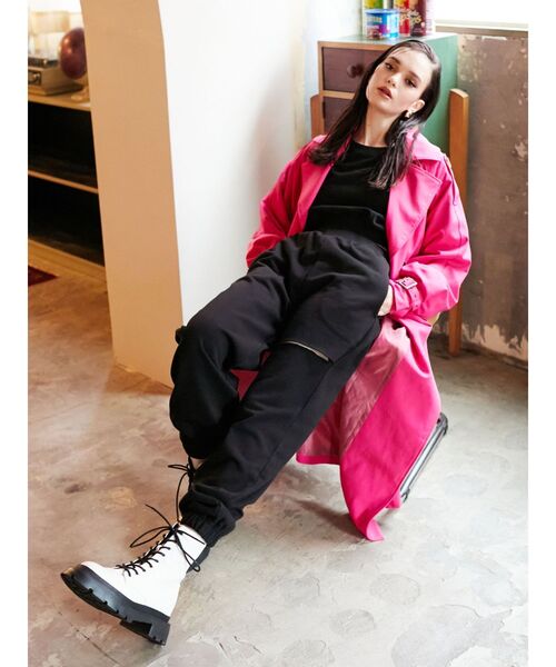 EVRIS(エヴリス)の「カットオフスウェットパンツ【セットアップ着用可能】(スウェットパンツ・レディース・ホワイト/ブラック/ブルー・FREE)」の5枚目の写真