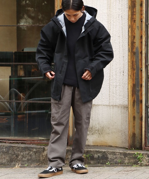 POLeR（ポーラー）の「POLeR/ポーラー 3LAYER MOUNTAIN SHELL JACKET マウンテンシェルジャケット マウンテンパーカー ワンポイント ロゴ 刺繍（マウンテンパーカー・メンズ・ブラック・L/XL/M）」の10枚目の写真