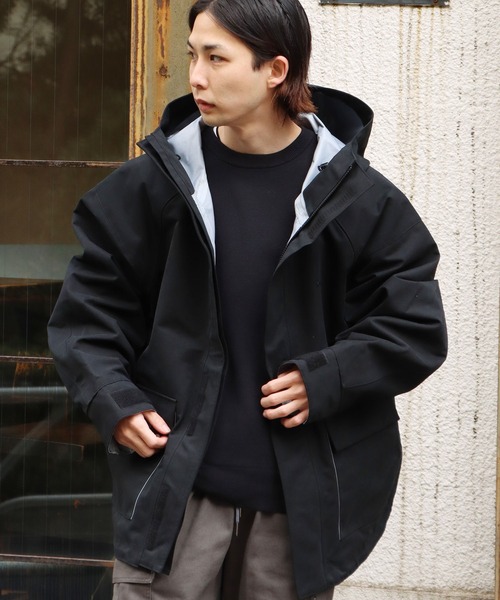 POLeR（ポーラー）の「POLeR/ポーラー 3LAYER MOUNTAIN SHELL JACKET マウンテンシェルジャケット マウンテンパーカー ワンポイント ロゴ 刺繍（マウンテンパーカー・メンズ・ブラック・L/XL/M）」の6枚目の写真