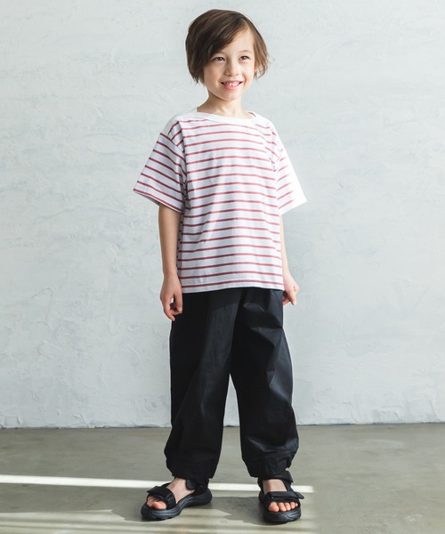 pairmanon(ペアマノン)の「ユニセックスボーダーボートネック半袖Tシャツ(Tシャツ/カットソー・キッズ・アイボリー/ブルー系その他2/レッド系その他2・80/90/100/110/120/130/140/150)」の9枚目の写真