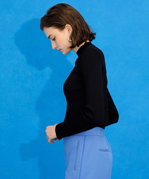 UNITED TOKYO（ユナイテッドトウキョウ）の「グラバーリブショートニット-ウォッシャブル/吸汗・吸湿性-（ニット/セーター・レディース・ブラック/インディゴブルー/アイボリー/イエロー・FREE）」の14枚目の写真