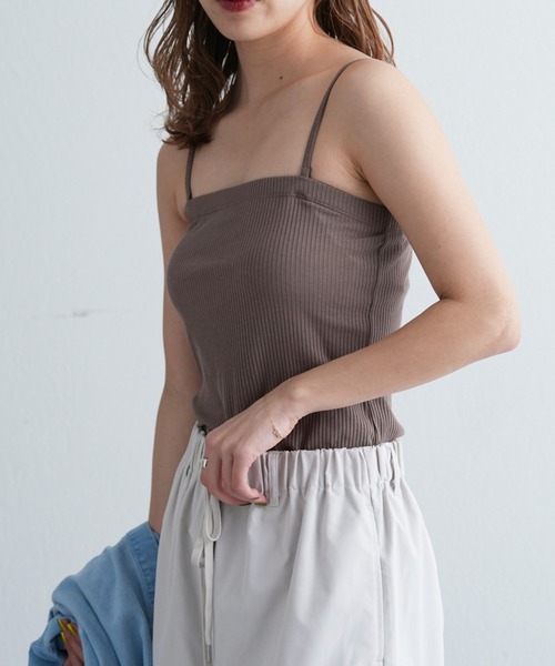 COLONY 2139(コロニートゥーワンスリーナイン)の「カップ付きリブチューブトップ(キャミソール・レディース・アイボリー/ブラック/モカ・LARGE/MEDIUM/SMALL)」の19枚目の写真