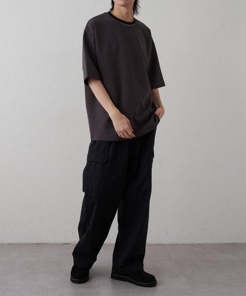 COLONY 2139（コロニートゥーワンスリーナイン）の「ダンボールクルーネックラインT（Tシャツ/カットソー・メンズ・ブラック/チャコールグレー/ホワイト・MEDIUM/LARGE）」の18枚目の写真