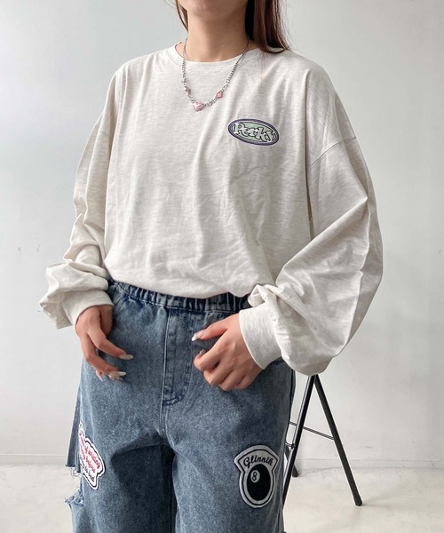 AS KNOW AS plus（アズノゥアズプラス）の「○楕円ロゴ刺繍 プリントロンＴ（Tシャツ/カットソー・レディース・オフホワイト/ミント/オートミール/スミクロ/ベージュ系/ブルーグレー/ホワイト系/ブラック系/ブルー系3/ホワイト系3/ブラック系3/アイボリー系3/アイボリー系4/ホワイト系4/ブラック系4/ブラウン系4/ブラック系5/アイボリー系5/ブルー系5・FREE）」の16枚目の写真