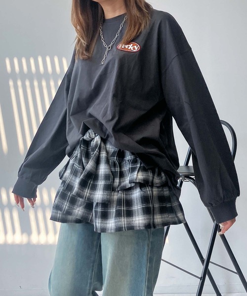 AS KNOW AS plus（アズノゥアズプラス）の「○楕円ロゴ刺繍 プリントロンＴ（Tシャツ/カットソー・レディース・オフホワイト/ミント/オートミール/スミクロ/ベージュ系/ブルーグレー/ホワイト系/ブラック系/ブルー系3/ホワイト系3/ブラック系3/アイボリー系3/アイボリー系4/ホワイト系4/ブラック系4/ブラウン系4/ブラック系5/アイボリー系5/ブルー系5・FREE）」の22枚目の写真