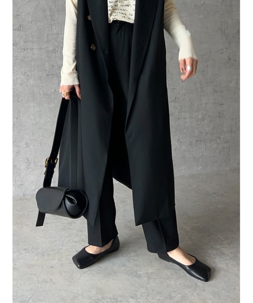owndaily（オンデイリー）の「ストレッチテーパードタックパンツ（その他パンツ・レディース・グレー/ブラック/ベージュ・MEDIUM/LARGE）」の11枚目の写真