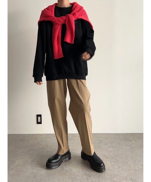 owndaily（オンデイリー）の「ストレッチテーパードタックパンツ（その他パンツ・レディース・グレー/ブラック/ベージュ・MEDIUM/LARGE）」の5枚目の写真