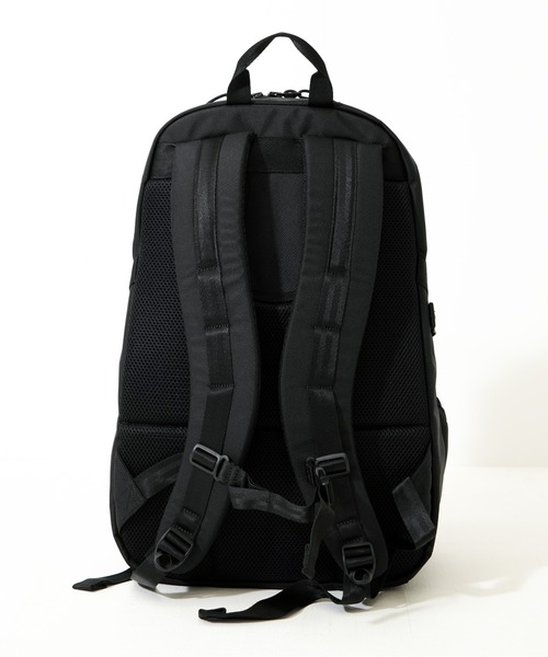 NEW ERA(ニューエラ)の「【NEW ERA/ニューエラ】URBAN PACK(バックパック/リュック・メンズ・ホワイト/ブラック・FREE)」の19枚目の写真