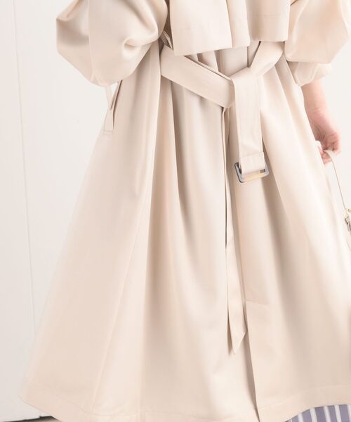 ボリューム袖トレンチコート
