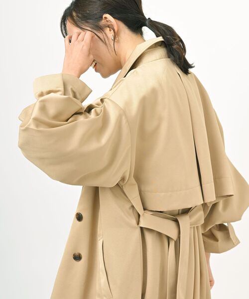 rps（アールピーエス）の「ボリューム袖トレンチコート（トレンチコート・レディース・グレイッシュベージュ/アイボリー/ベージュ・フリー）」の9枚目の写真