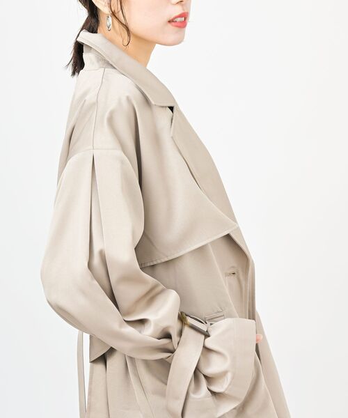 rps（アールピーエス）の「ボリューム袖トレンチコート（トレンチコート・レディース・グレイッシュベージュ/アイボリー/ベージュ・フリー）」の12枚目の写真