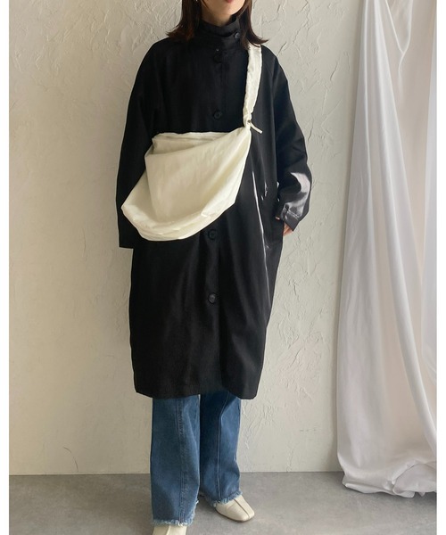 She's Closet（シーズクローゼット）の「2WAYミドル丈ラグランスリーブAラインスタンドカラーステンカラーコート（ステンカラーコート・レディース・ブラック/カーキ/ベージュ・FREE）」の11枚目の写真