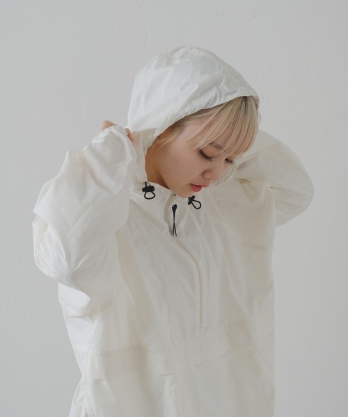 Kastane（カスタネ）の「【DISCUS別注】ナイロンアノラック（ナイロンジャケット・レディース・ホワイト/レッド・FREE）」の3枚目の写真