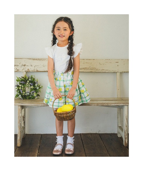 BeBe（ベベ）の「スパンコールロゴプリント Tシャツ(100~150cm)（Tシャツ/カットソー・キッズ・ブラック/ホワイト・140/120/100/150/110/130）」の3枚目の写真