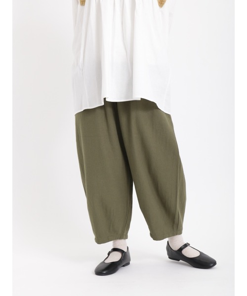 Samansa Mos2（サマンサ モスモス）の「裾タックパンツ（その他パンツ・レディース・キナリ/ブルー/カーキ/ダークブラウン・ﾌﾘ-）」の3枚目の写真