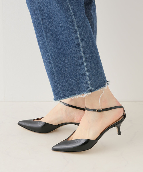 NEBULONIE. ポインテッドヒール　ホワイト　size37 ネブローニ パンプス ポインテッドトゥ NEBULONIE レビュー
