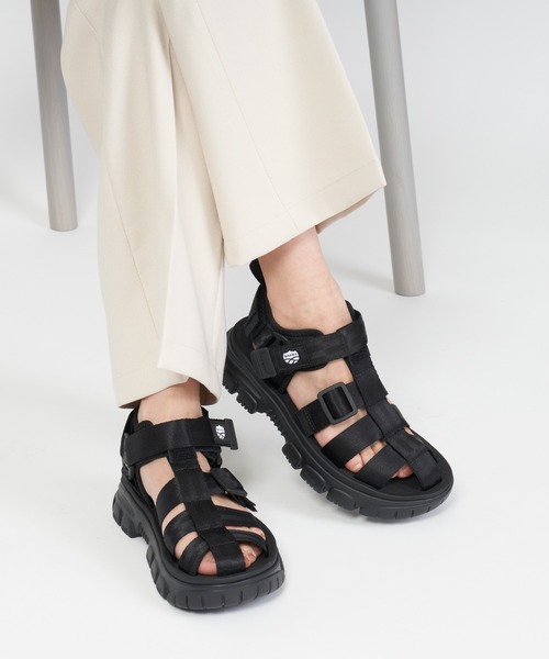 SHAKA（シャカ）の「SHAKA グルカ NEO HIKER AT SK-218（サンダル・レディース・ベージュ系その他/ブラック/ナチュラル/ガンメタ・22/23/24/25/26/27/28/29）」の2枚目の写真