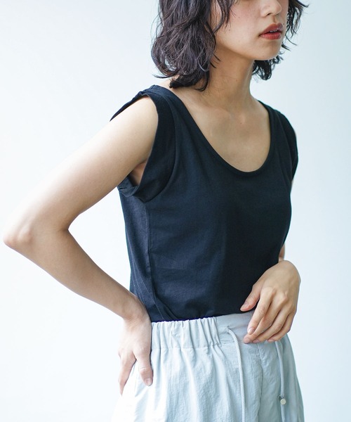 mili an deni(ミリアンデニ)の「脇汗防止タンクトップ(タンクトップ・レディース・アッシュグレー/ブラック/オフホワイト/ダークグレー・M/L/LL)」の2枚目の写真