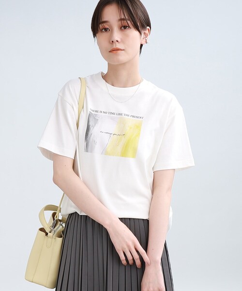 INDIVI(インディヴィ)の「【WORLD for the World】カラーアートTシャツ(Tシャツ/カットソー・レディース・ホワイト/ブラック/ライトベージュ・38/05/13)」の6枚目の写真