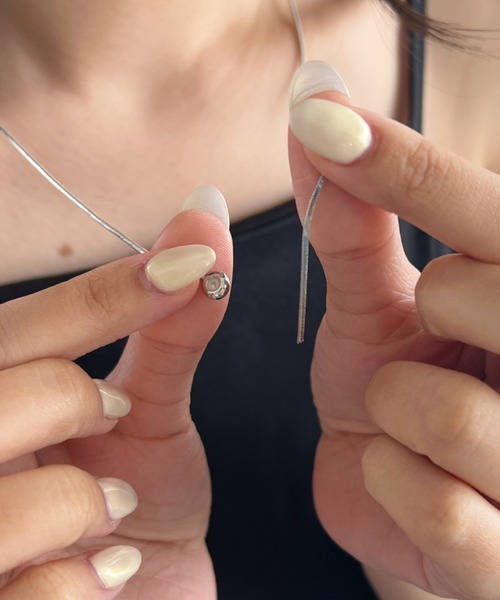 iso（イソ）の「Y字スライダーボウタイネックレス（ネックレス・レディース・シルバー/ゴールド・FREE）」の5枚目の写真