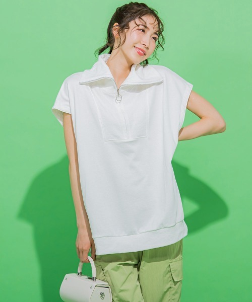 VICKY（ビッキー）の「【大人の旬コーデを仕上げる】フレンチスリーブのハーフZIP《手洗い可能》（Tシャツ/カットソー・レディース・ブラック/グレー/ブルー/ホワイト/グリーン・M）」の6枚目の写真