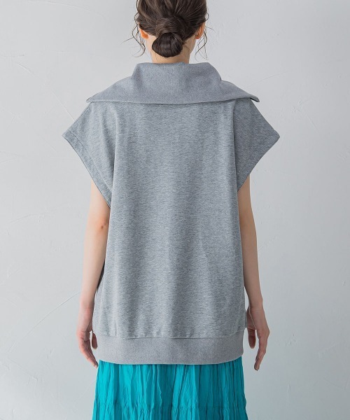 VICKY（ビッキー）の「【大人の旬コーデを仕上げる】フレンチスリーブのハーフZIP《手洗い可能》（Tシャツ/カットソー・レディース・ブラック/グレー/ブルー/ホワイト/グリーン・M）」の20枚目の写真