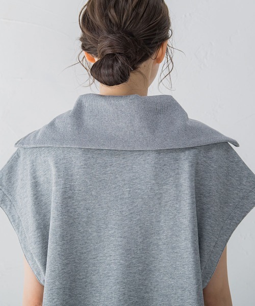 VICKY（ビッキー）の「【大人の旬コーデを仕上げる】フレンチスリーブのハーフZIP《手洗い可能》（Tシャツ/カットソー・レディース・ブラック/グレー/ブルー/ホワイト/グリーン・M）」の21枚目の写真