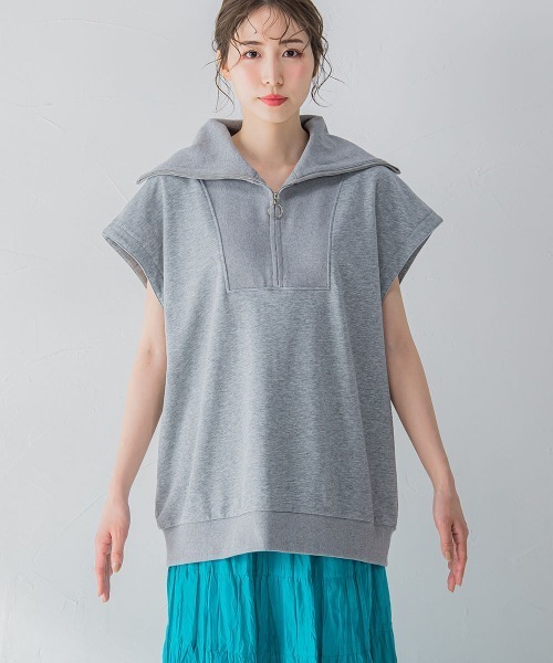 VICKY（ビッキー）の「【大人の旬コーデを仕上げる】フレンチスリーブのハーフZIP《手洗い可能》（Tシャツ/カットソー・レディース・ブラック/グレー/ブルー/ホワイト/グリーン・M）」の18枚目の写真