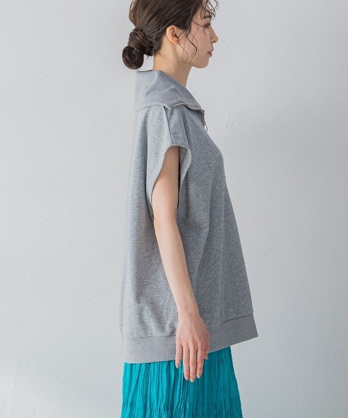 VICKY（ビッキー）の「【大人の旬コーデを仕上げる】フレンチスリーブのハーフZIP《手洗い可能》（Tシャツ/カットソー・レディース・ブラック/グレー/ブルー/ホワイト/グリーン・M）」の19枚目の写真